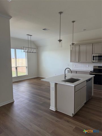 7101 Touchstone Drive, Temple, TX 76502