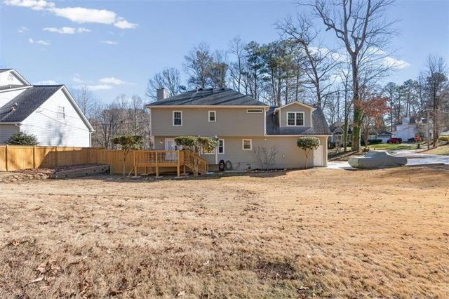 2560 Overlake Drive, Powder Springs, GA 30127