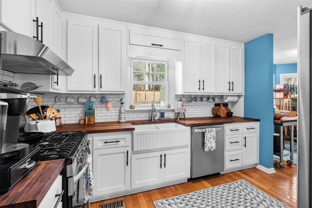 2560 Overlake Drive, Powder Springs, GA 30127