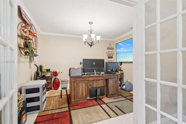 11573 NW 39th Pl, Coral Springs, FL 33065