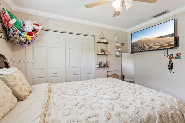 11573 NW 39th Pl, Coral Springs, FL 33065