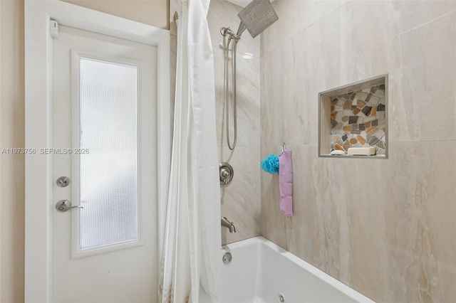 11573 NW 39th Pl, Coral Springs, FL 33065