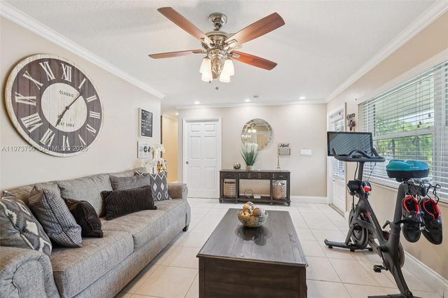 11573 NW 39th Pl, Coral Springs, FL 33065