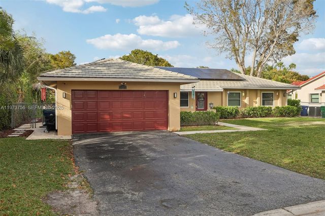 11573 NW 39th Pl, Coral Springs, FL 33065