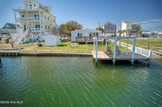 7060 7th Street, Surf City, NC 28445
