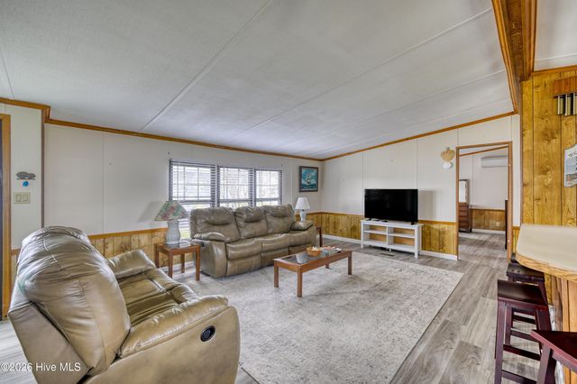 7060 7th Street, Surf City, NC 28445