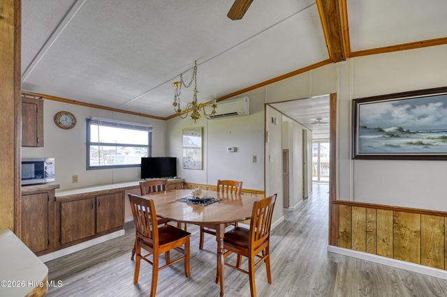 7060 7th Street, Surf City, NC 28445