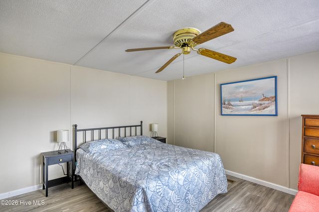 7060 7th Street, Surf City, NC 28445