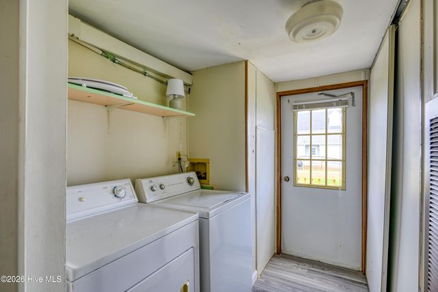 7060 7th Street, Surf City, NC 28445