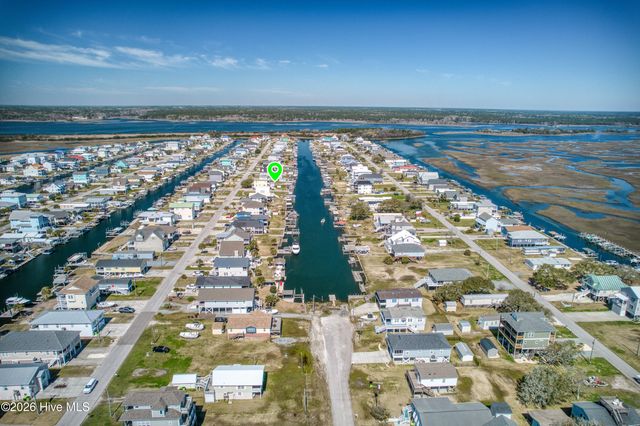 7060 7th Street, Surf City, NC 28445