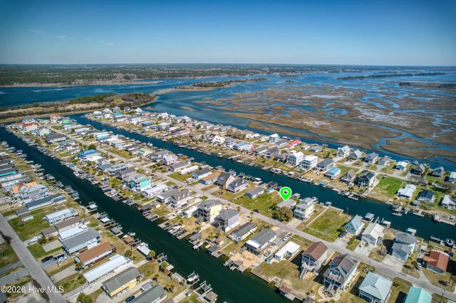 7060 7th Street, Surf City, NC 28445