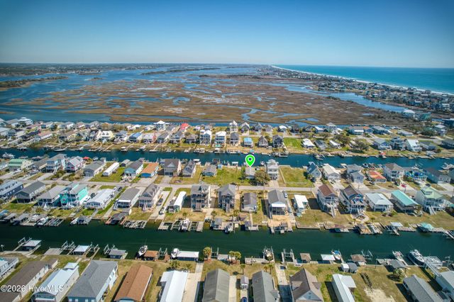 7060 7th Street, Surf City, NC 28445