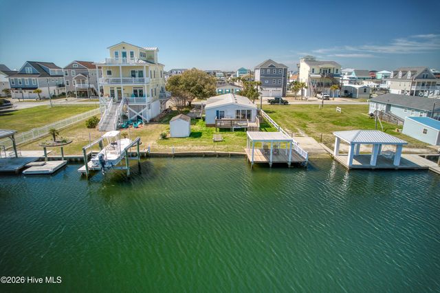 7060 7th Street, Surf City, NC 28445