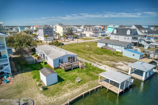 7060 7th Street, Surf City, NC 28445