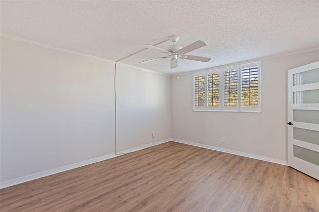 4890 BAY STREET NE 330, St Petersburg, FL 33703