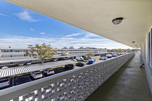 4890 BAY STREET NE 330, St Petersburg, FL 33703