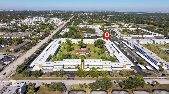 4890 BAY STREET NE 330, St Petersburg, FL 33703