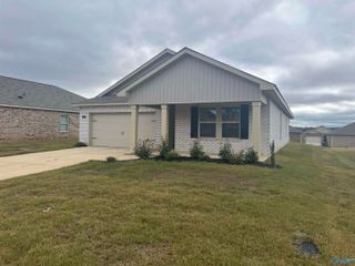 417 E Jackson Point Circle, Huntsville, AL 35811