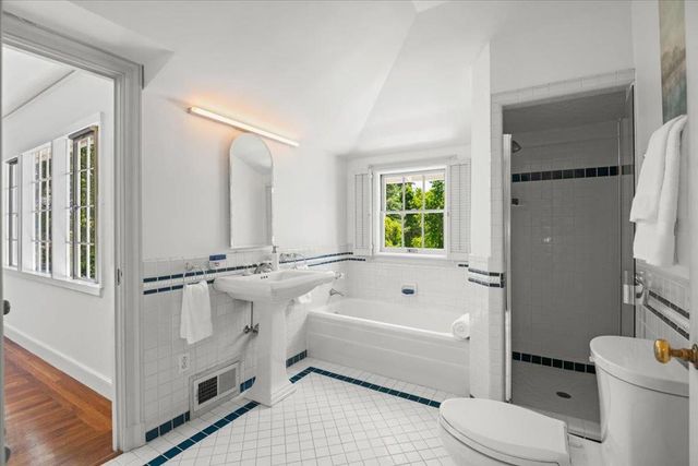 1408 Edgewood Drive, Palo Alto, CA 94301