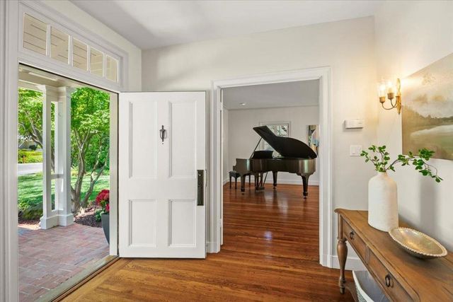 1408 Edgewood Drive, Palo Alto, CA 94301