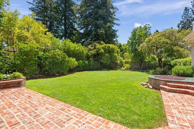 1408 Edgewood Drive, Palo Alto, CA 94301