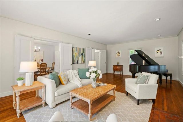 1408 Edgewood Drive, Palo Alto, CA 94301