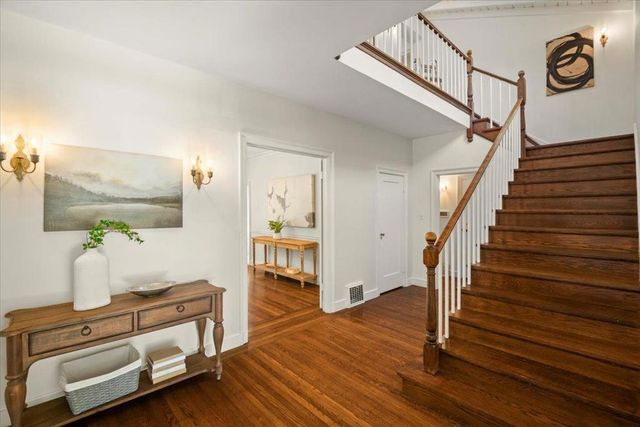 1408 Edgewood Drive, Palo Alto, CA 94301