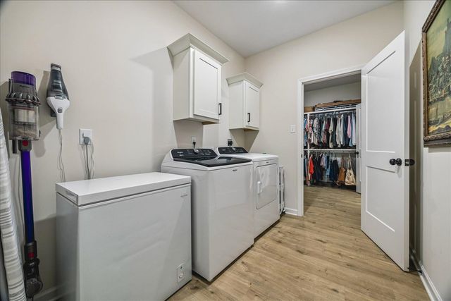 200 OAKLAND RIDGE CV, Oakland, TN 38060