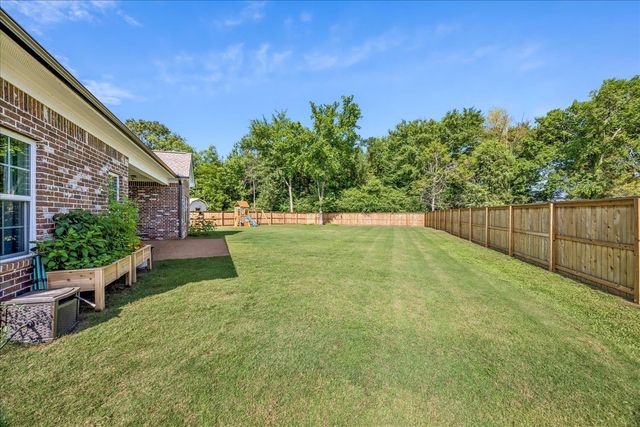 200 OAKLAND RIDGE CV, Oakland, TN 38060