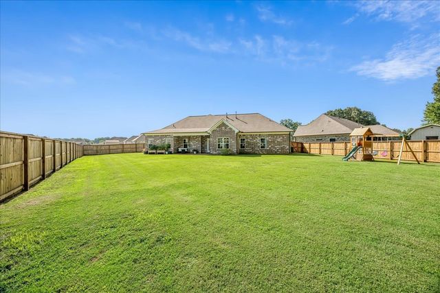 200 OAKLAND RIDGE CV, Oakland, TN 38060