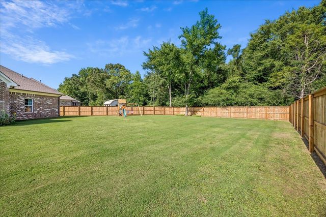 200 OAKLAND RIDGE CV, Oakland, TN 38060