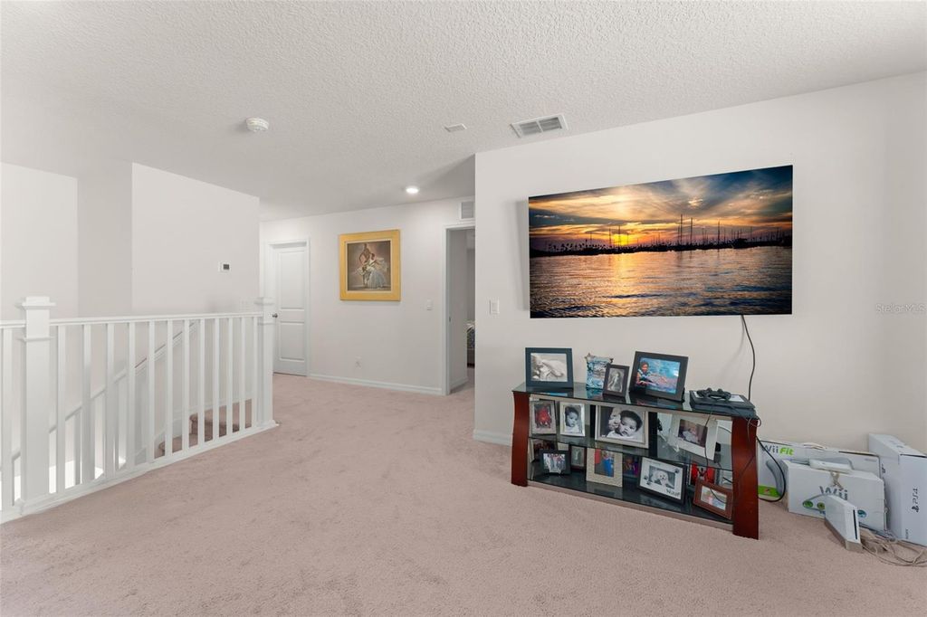 Image 25 of property listing at 9847 AUREA MOSS LANE, Orlando, FL 32832