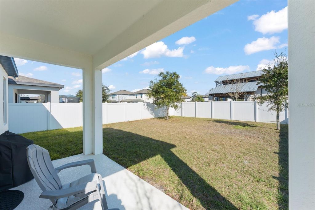 Image 38 of property listing at 9847 AUREA MOSS LANE, Orlando, FL 32832