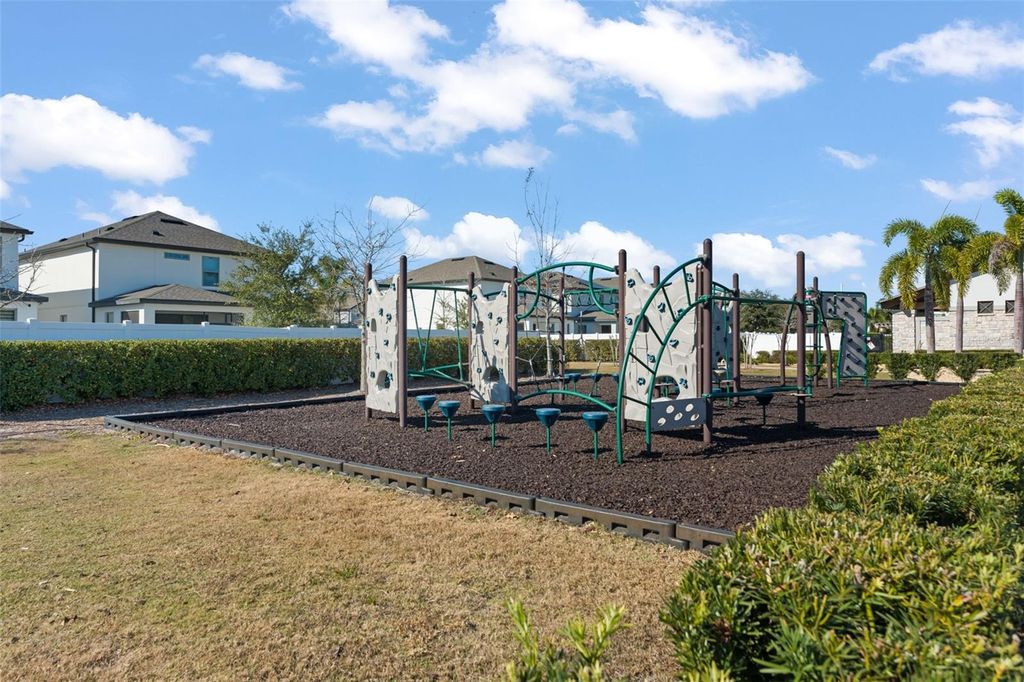 Image 42 of property listing at 9847 AUREA MOSS LANE, Orlando, FL 32832