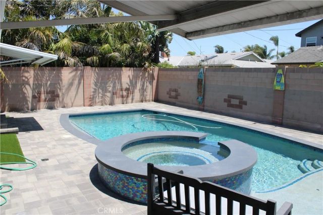 5192 Robinwood, Huntington Beach, CA 92649