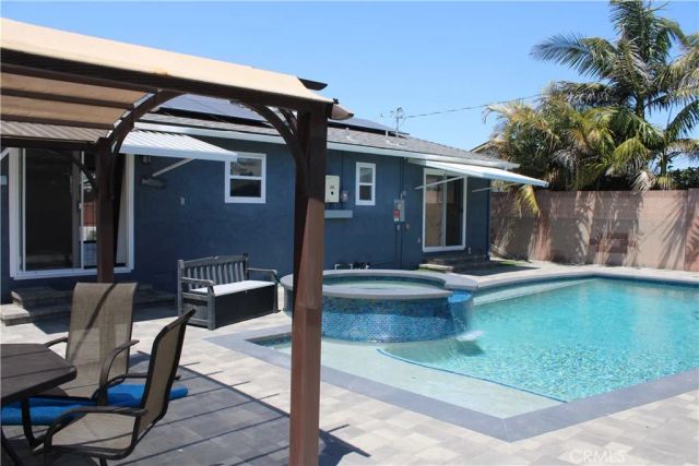 5192 Robinwood, Huntington Beach, CA 92649