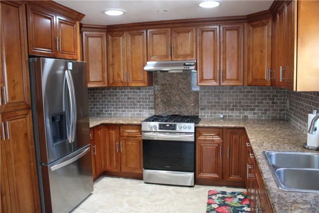 5192 Robinwood, Huntington Beach, CA 92649