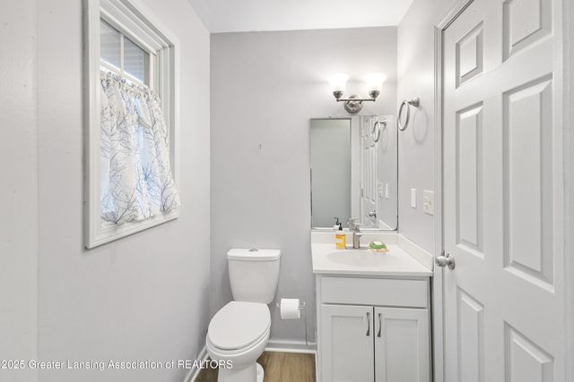 416 Riverview Drive, Dewitt, MI 48820