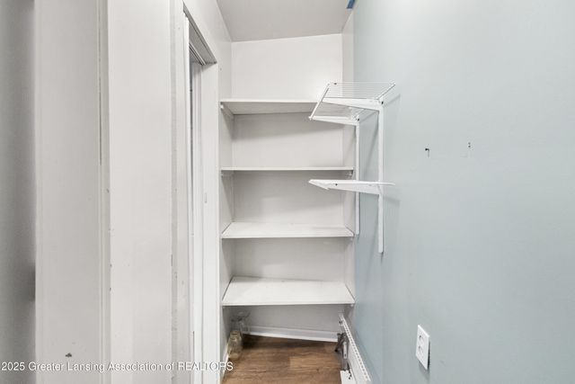 416 Riverview Drive, Dewitt, MI 48820