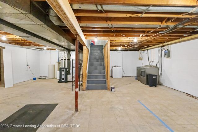 416 Riverview Drive, Dewitt, MI 48820