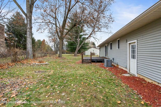 416 Riverview Drive, Dewitt, MI 48820