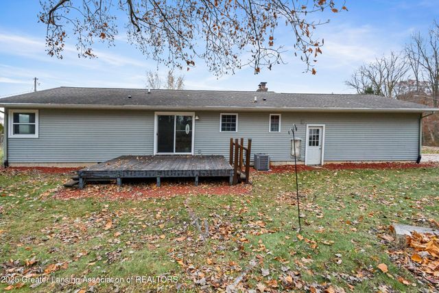 416 Riverview Drive, Dewitt, MI 48820