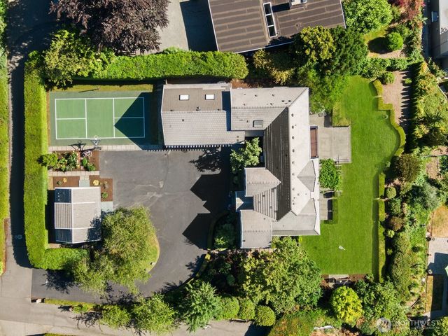 8443 NE 6th Street, Medina, WA 98039