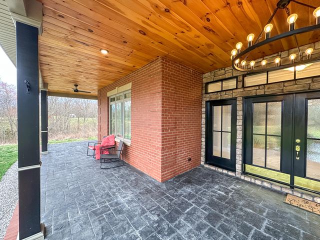 128 Marcum Trail, East Bernstadt, KY 40729