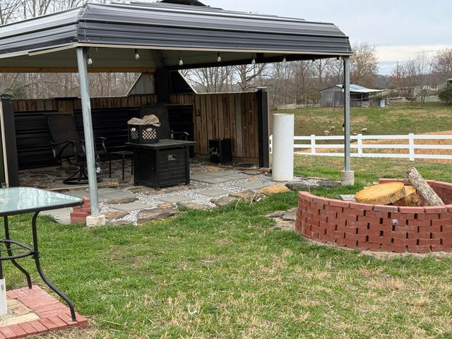 128 Marcum Trail, East Bernstadt, KY 40729