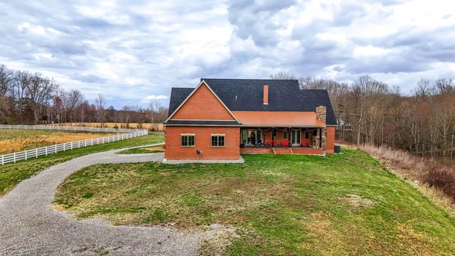 128 Marcum Trail, East Bernstadt, KY 40729