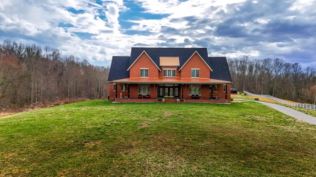 128 Marcum Trail, East Bernstadt, KY 40729