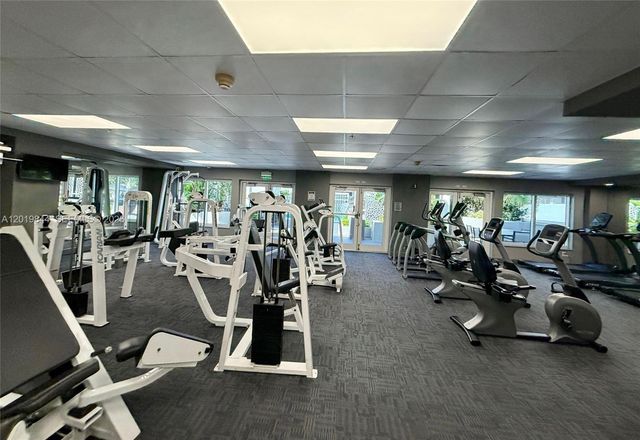 185 SE 14th Ter 1105, Miami, FL 33131