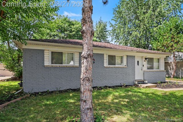 16042 Lauren Street, Taylor, MI 48180