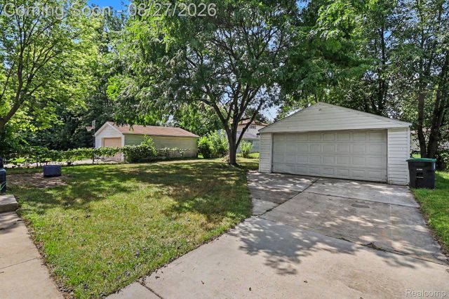 16042 Lauren Street, Taylor, MI 48180